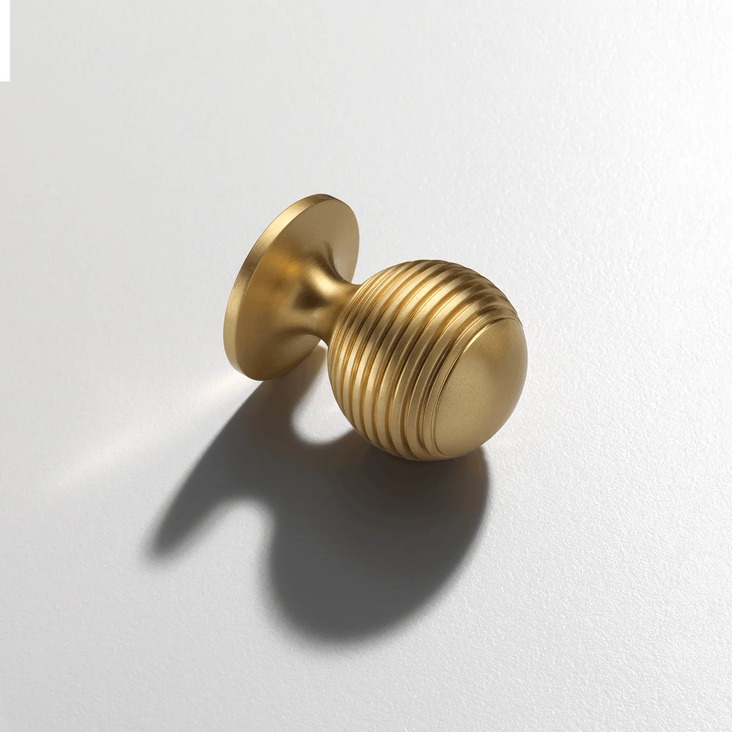 Crofts & Assinder Douglas Reeded maniglia mobili cromo