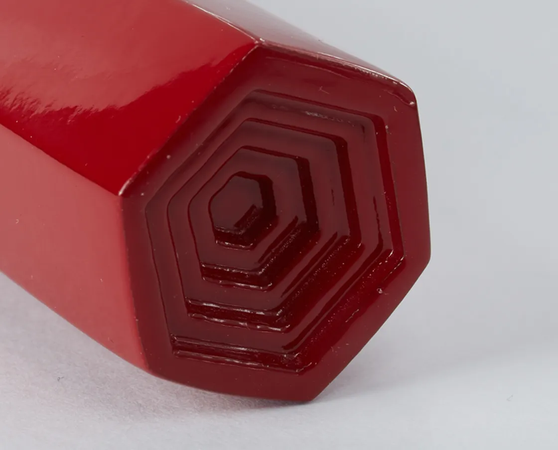 NIVA Design Prisma maniglia bordeaux alluminio
