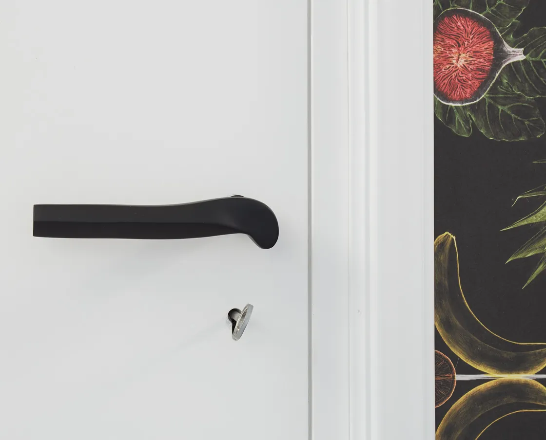 NIVA Design Prisma maniglia nera opaca porta