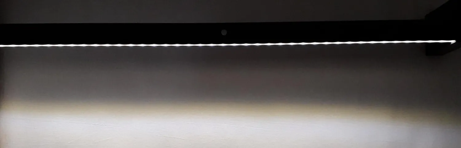 Emuca asta appendiabiti LED 708-858mm anodizzato opaco con sensore