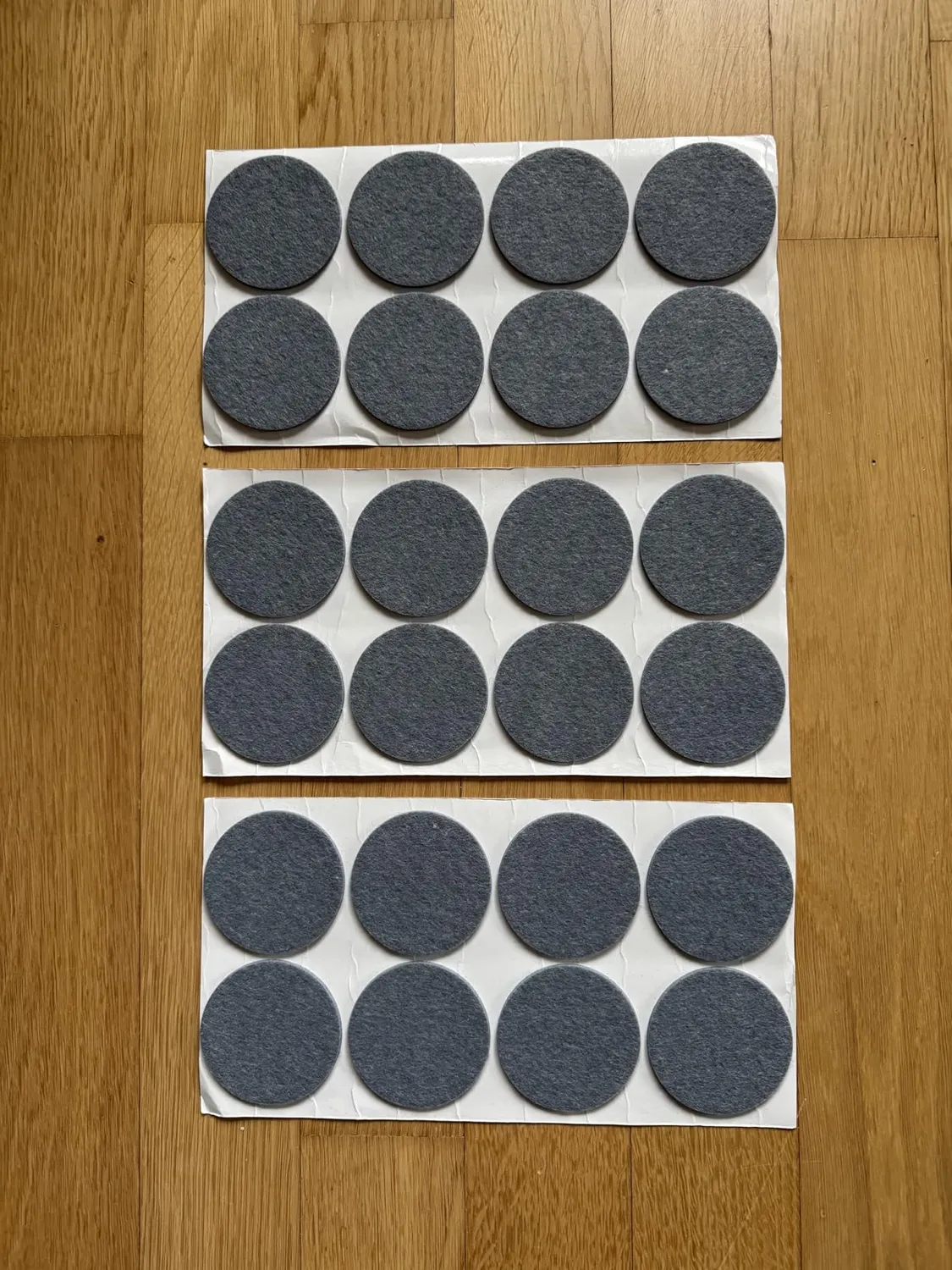 Adsamm Feltrini Adesivi Ø60 mm Grigi Rotondi 24 pz 3,5 mm