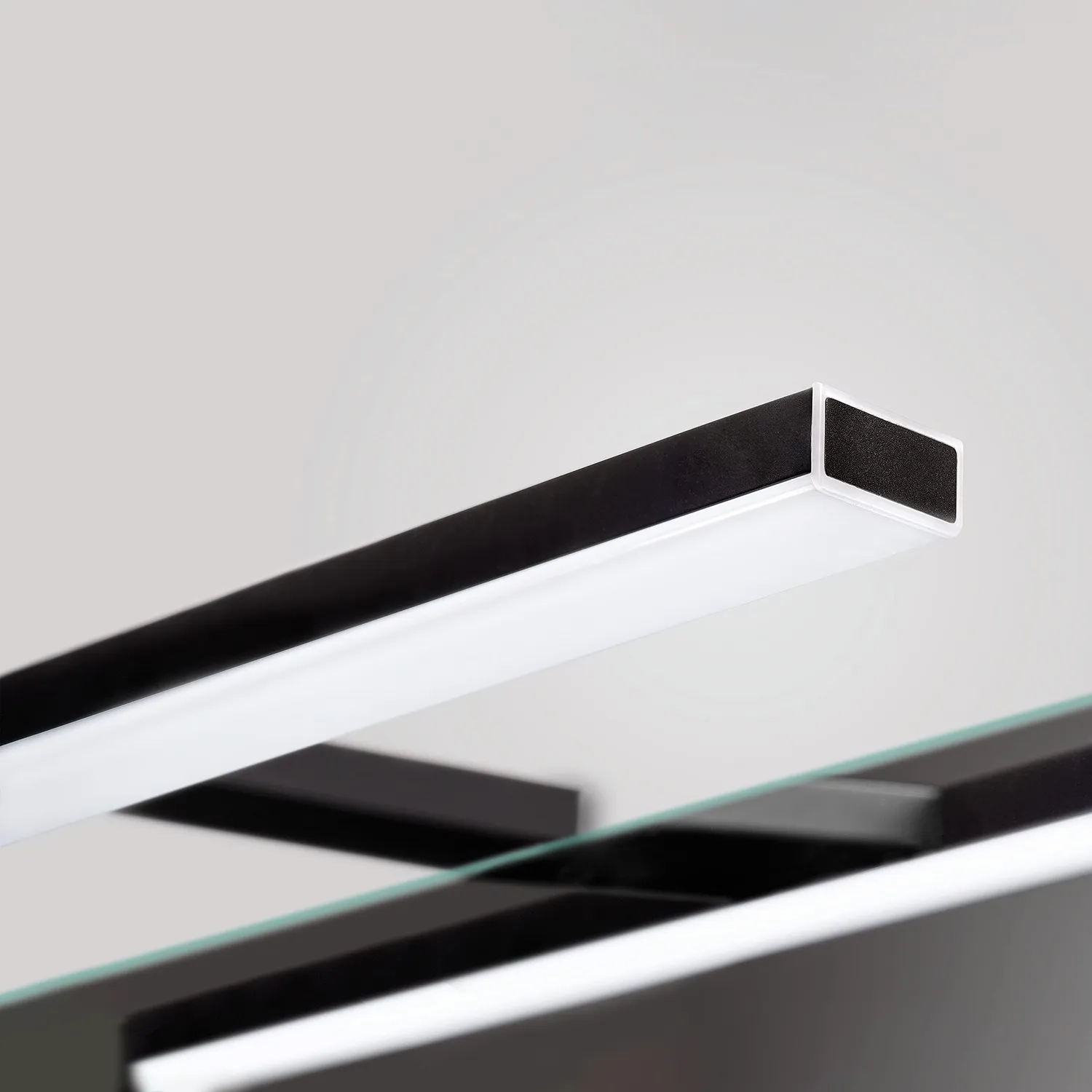 Emuca faretto LED specchio bagno IP44 nero 280 mm