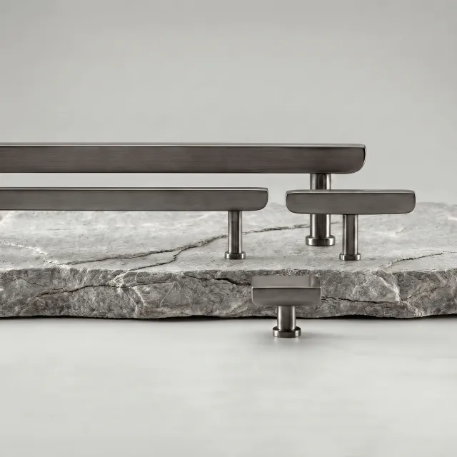 Crofts & Assinder St. Helier maniglia per mobili ottone satinato