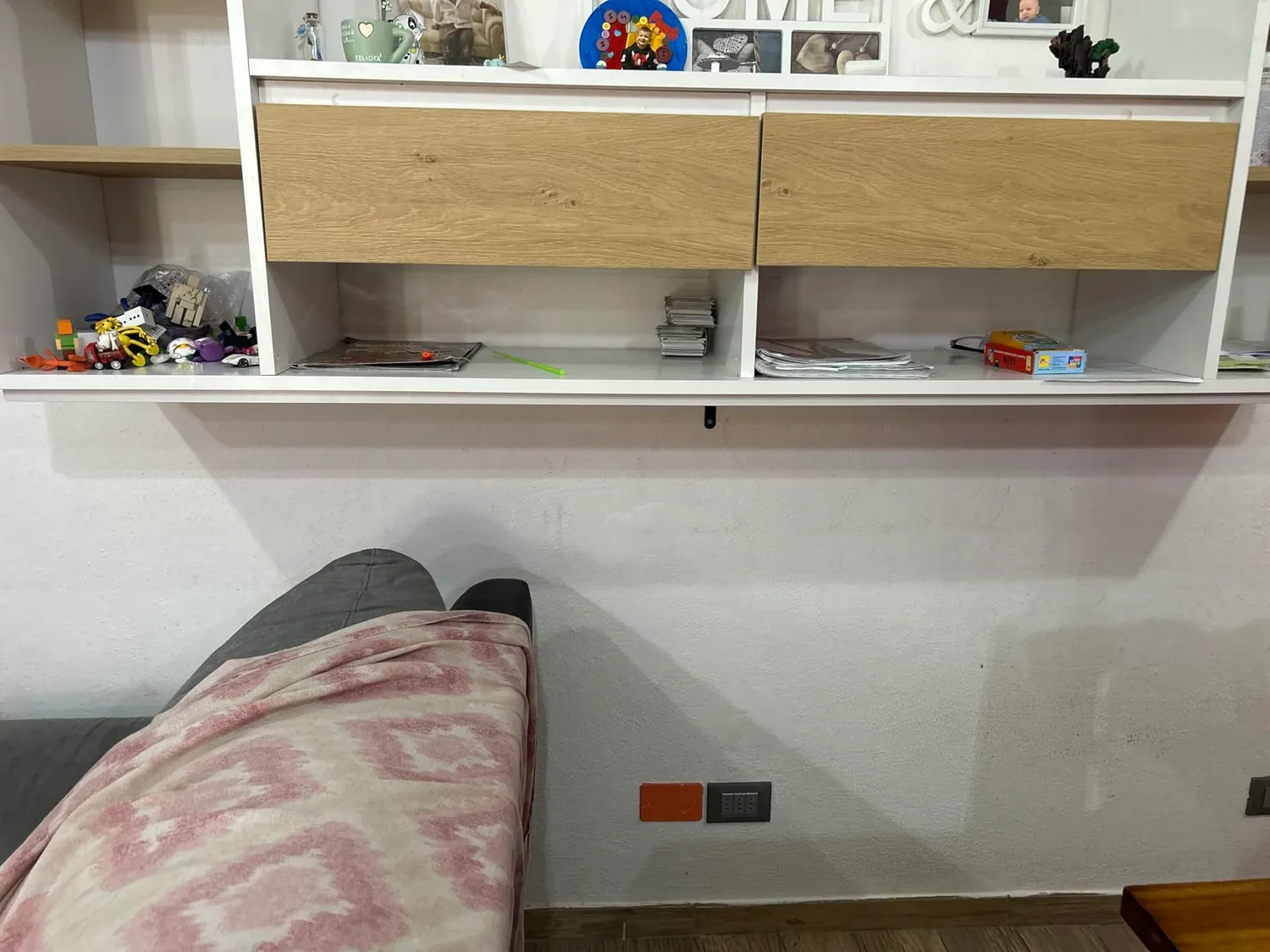 Indaux Kit 2 Attaccaglie pensili regolabili con piastrina muro