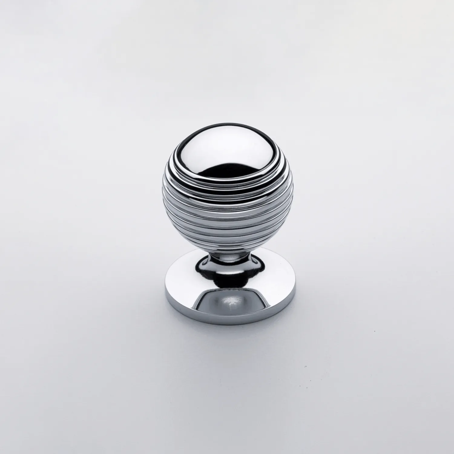 Crofts & Assinder Douglas Reeded maniglia mobili cromo