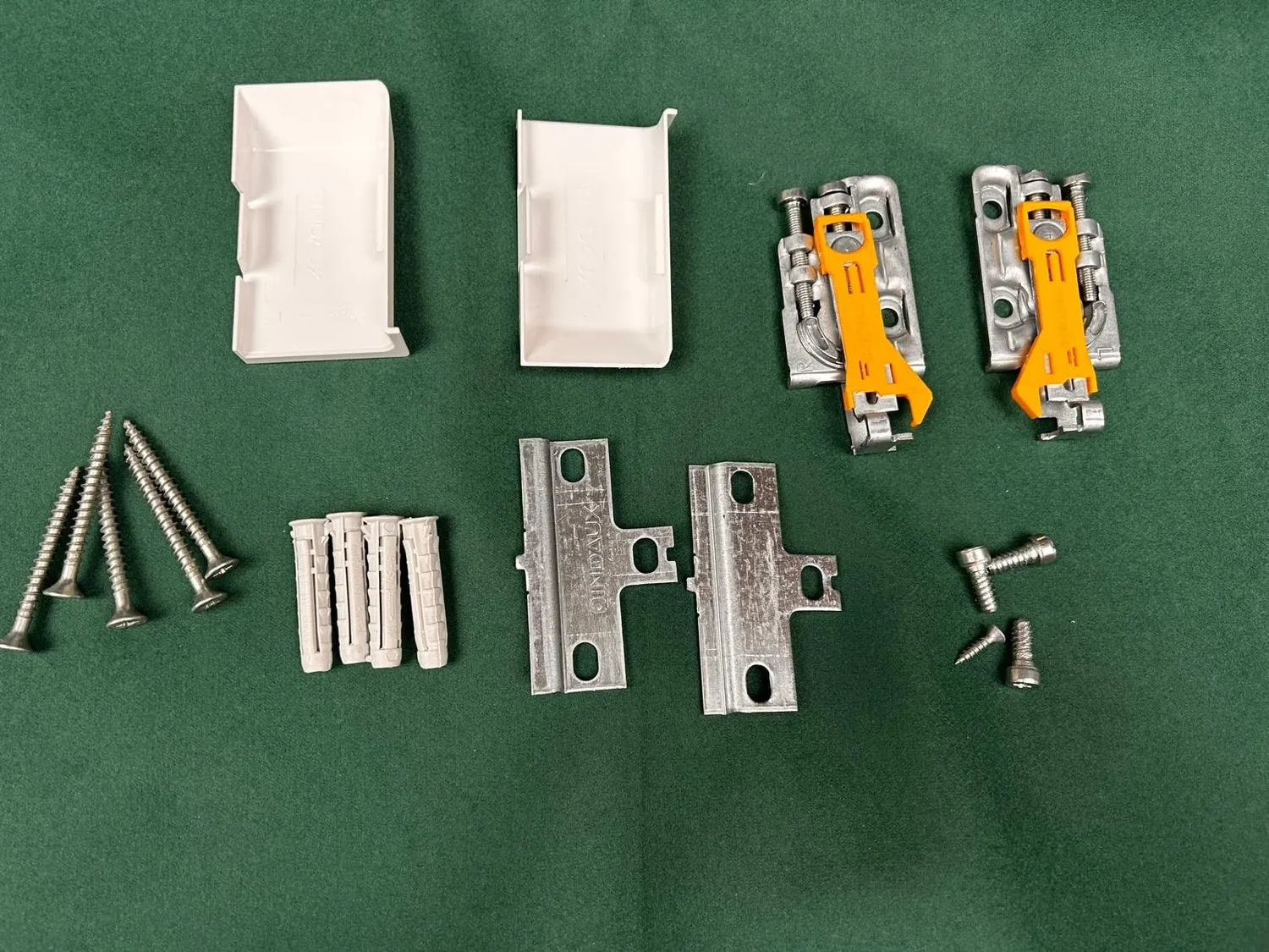 Indaux Scarpi-4 attaccaglia mobili sospesi 270 kg kit vite