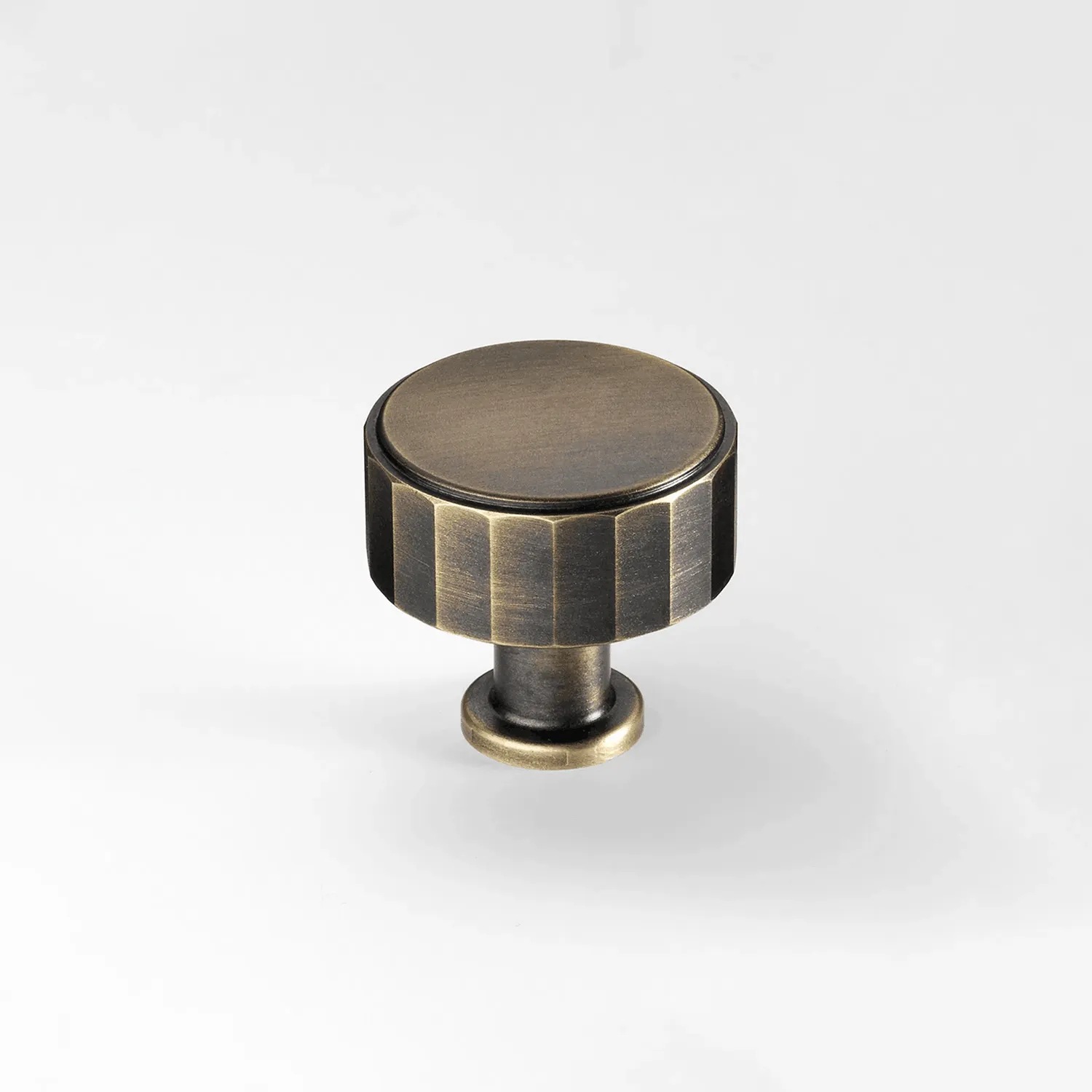 Crofts & Assinder Broadway maniglia sfaccettata