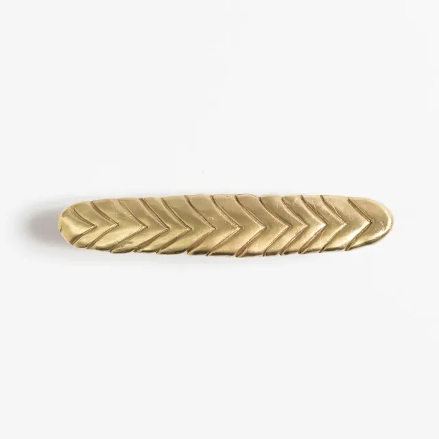 NIVA Design Archeological Chevron 3 maniglia ottone