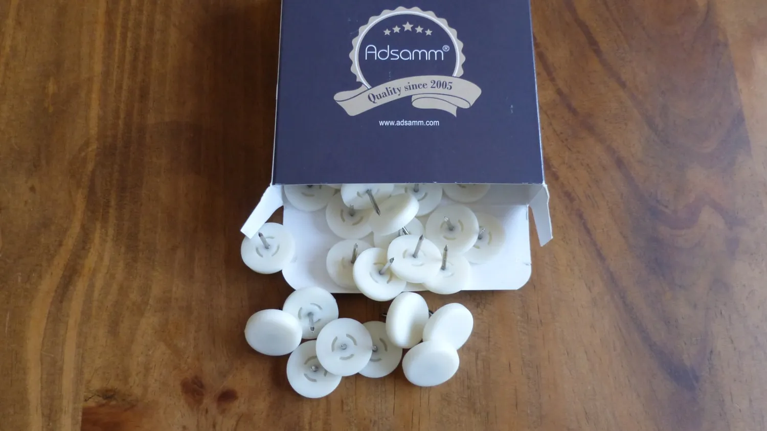 Adsamm feltrini con chiodo marroni Ø 15 mm set 32 pezzi