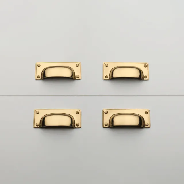 Crofts & Assinder Amersham maniglia conchiglia classica