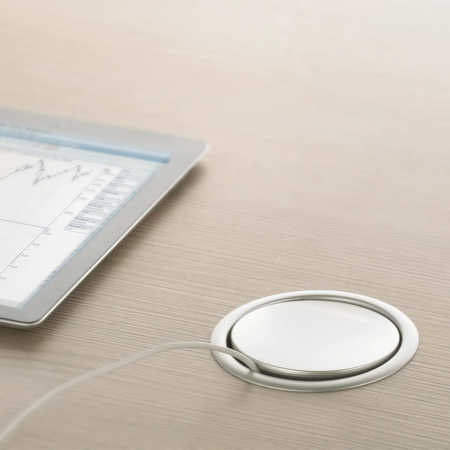Emuca multiconnettore incasso 2 Schuko 1 USB anodizzato