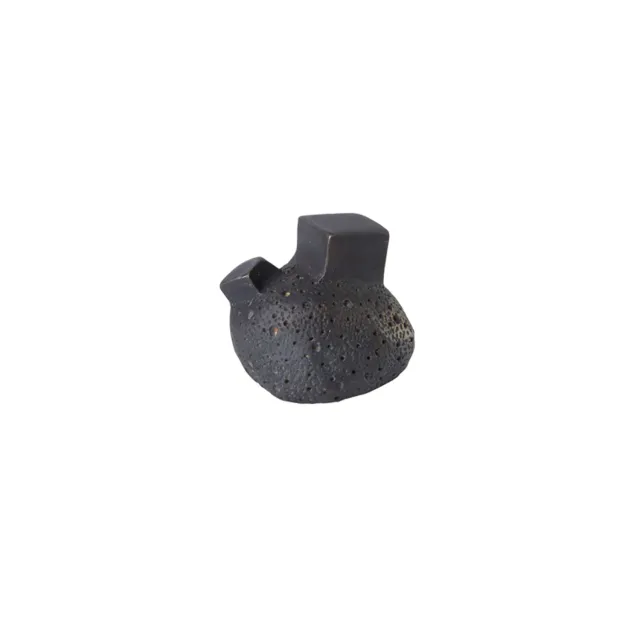 NIVA Design Pietra pomello ottone nero texture minerale