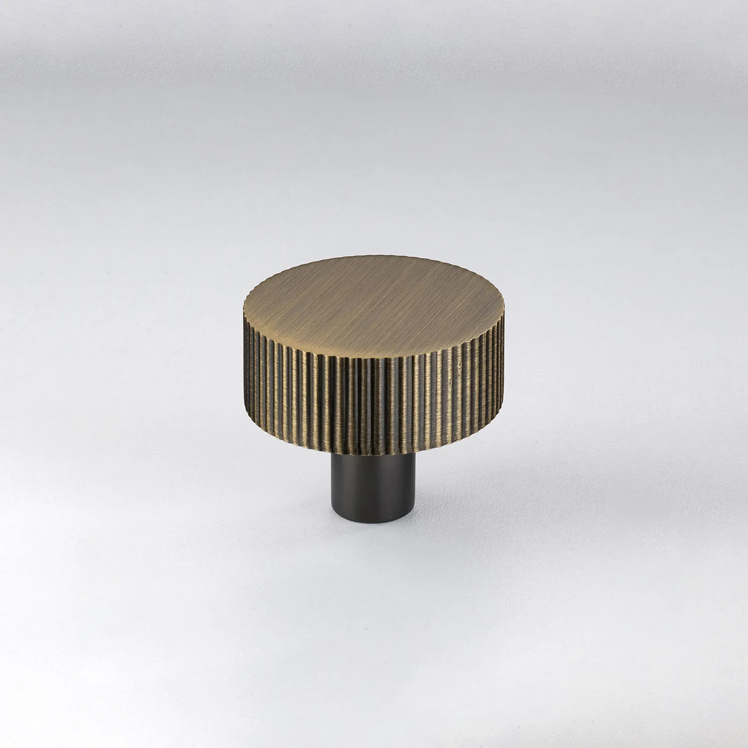 Crofts & Assinder Torbay maniglia mobili ottone satinato