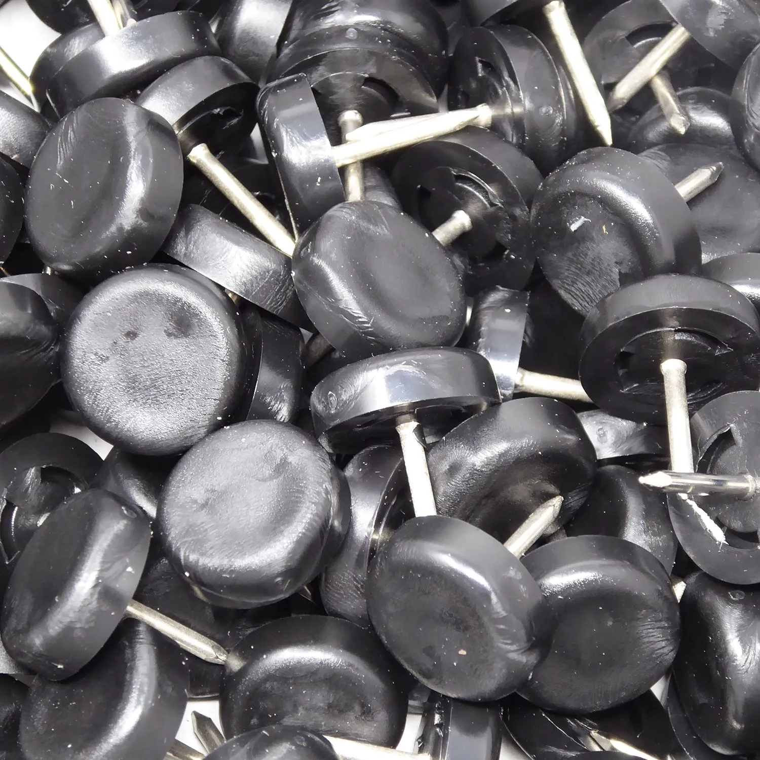 Adsamm PG-N-BL-18-100 pattini neri 18 mm 100 pezzi con chiodo
