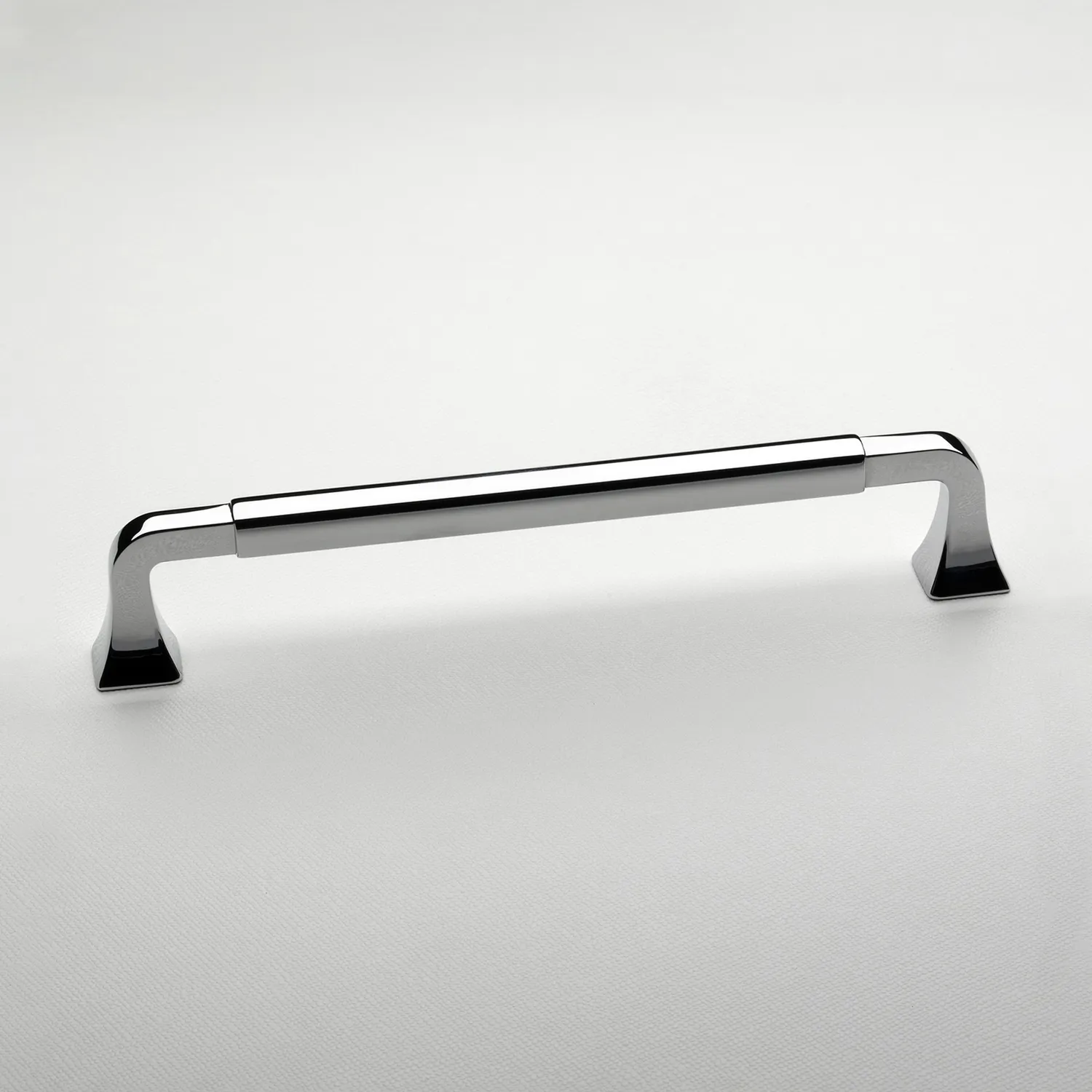 Crofts & Assinder Stratford maniglia minimal rame
