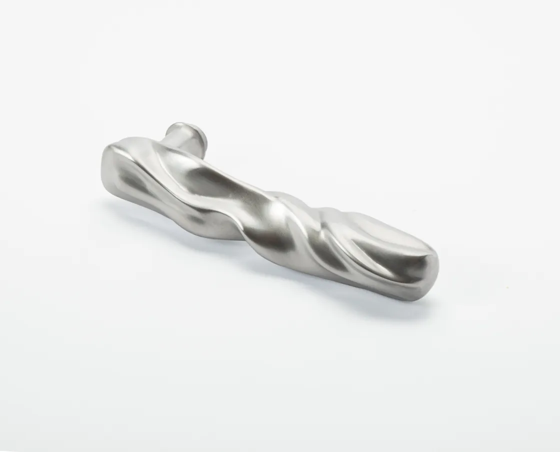 NIVA Design Fiocco maniglia porta alluminio lucido